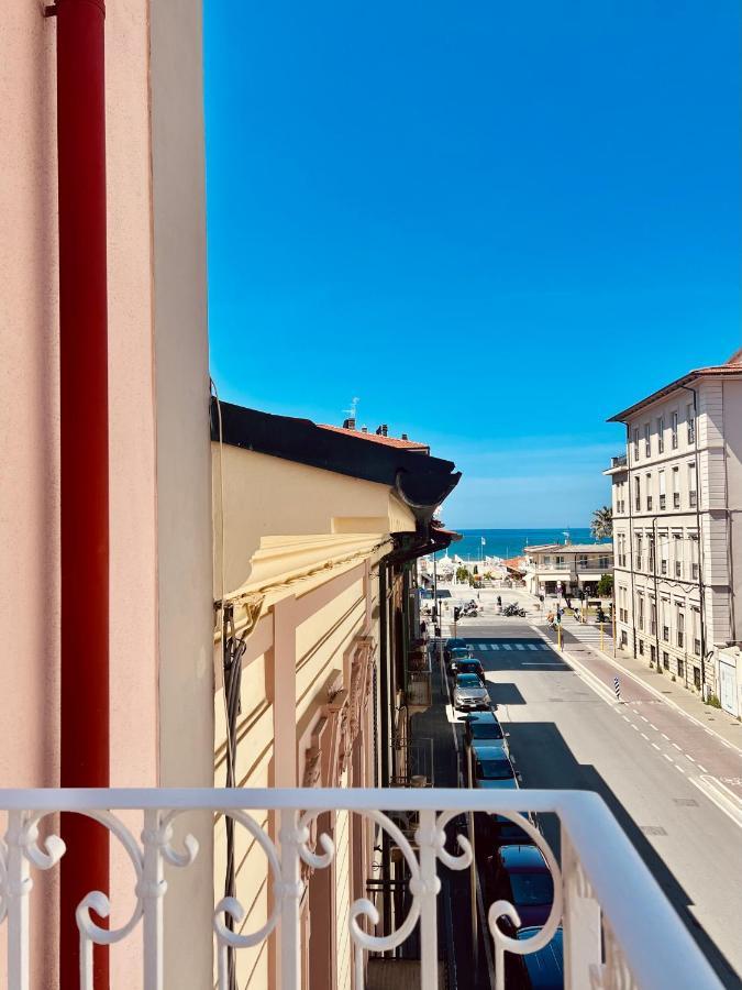 A Casa Di Mario E Nene Acomodação com café da manhã Viareggio Exterior foto