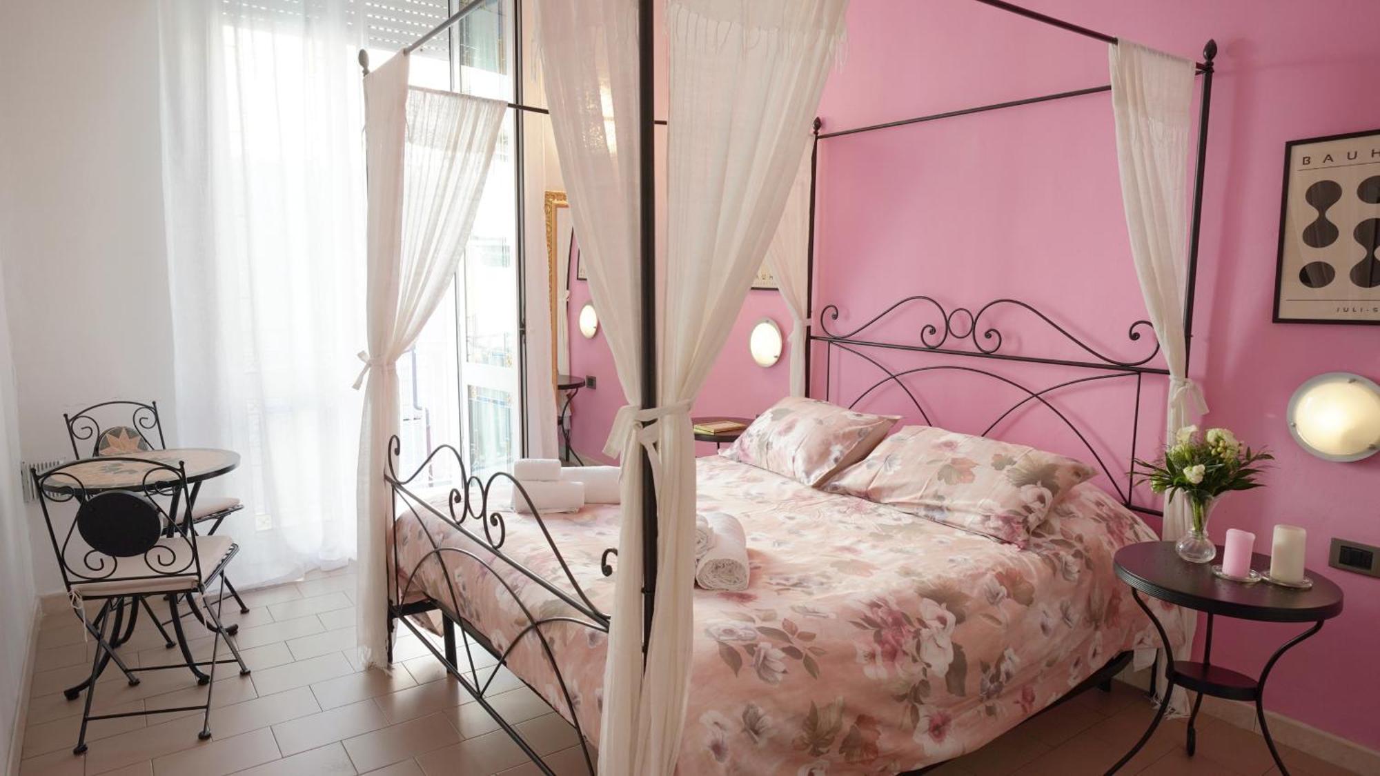 A Casa Di Mario E Nene Acomodação com café da manhã Viareggio Exterior foto