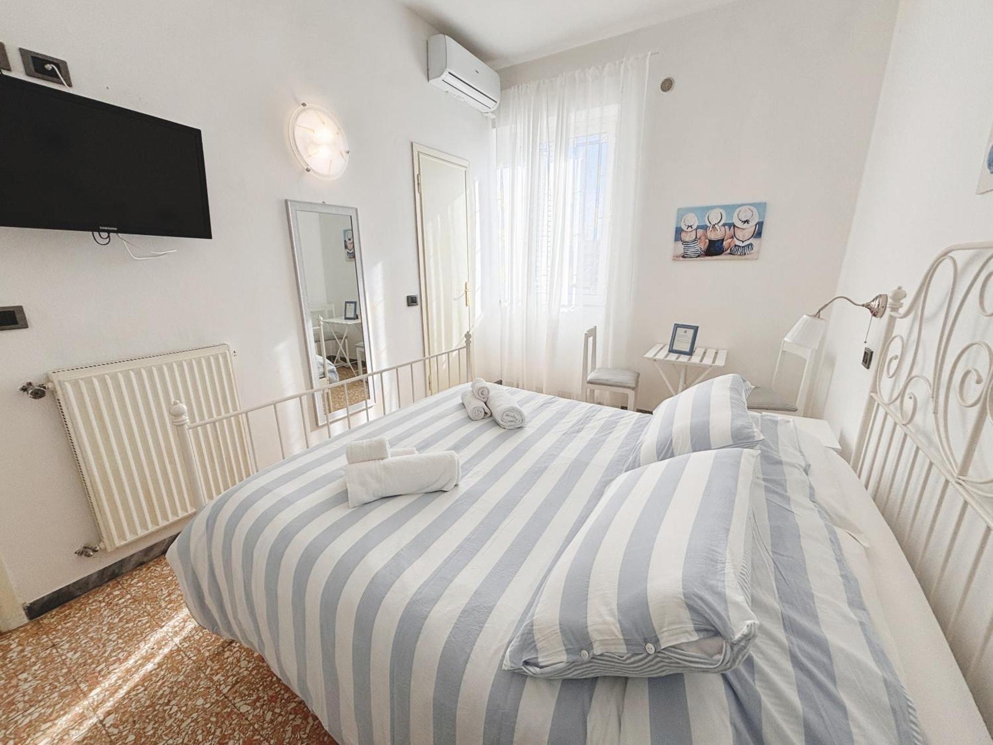 A Casa Di Mario E Nene Acomodação com café da manhã Viareggio Exterior foto