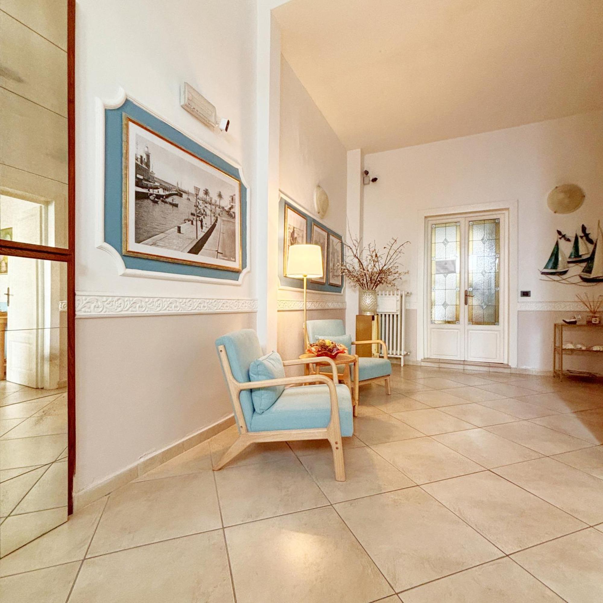 A Casa Di Mario E Nene Acomodação com café da manhã Viareggio Exterior foto